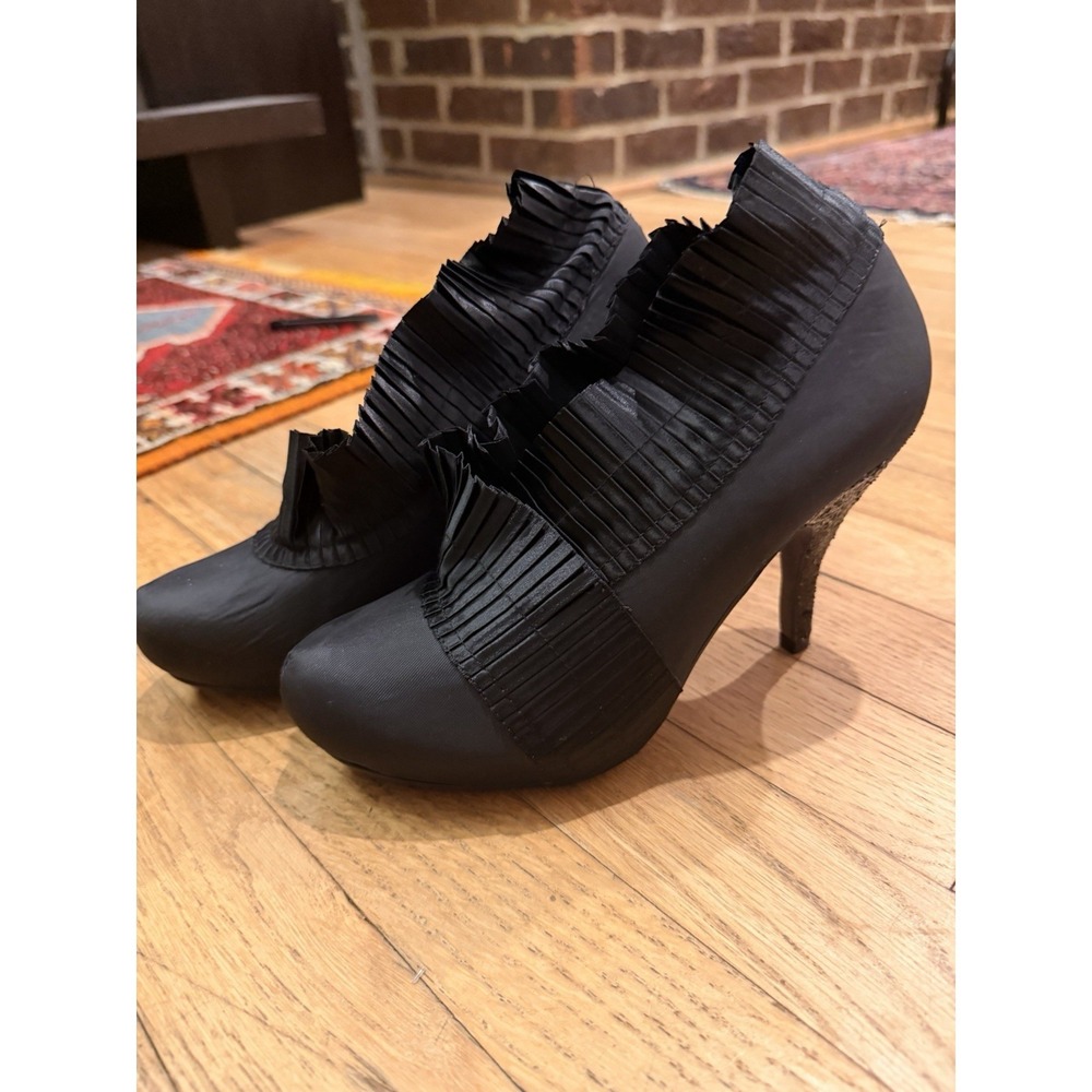 Poetic Licence Black Pleated Stiletto Pump Slip On Women's EU 38.5 Synthetic - Picture 4 of 6